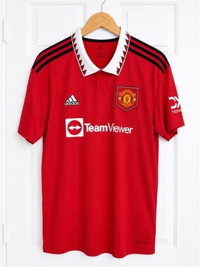 Manchester United Home Jersey with White Collar